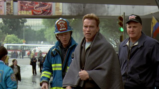 Collateral Damage (2002) คนเหล็กทวงแค้น วินาศกรรมทมิฬ